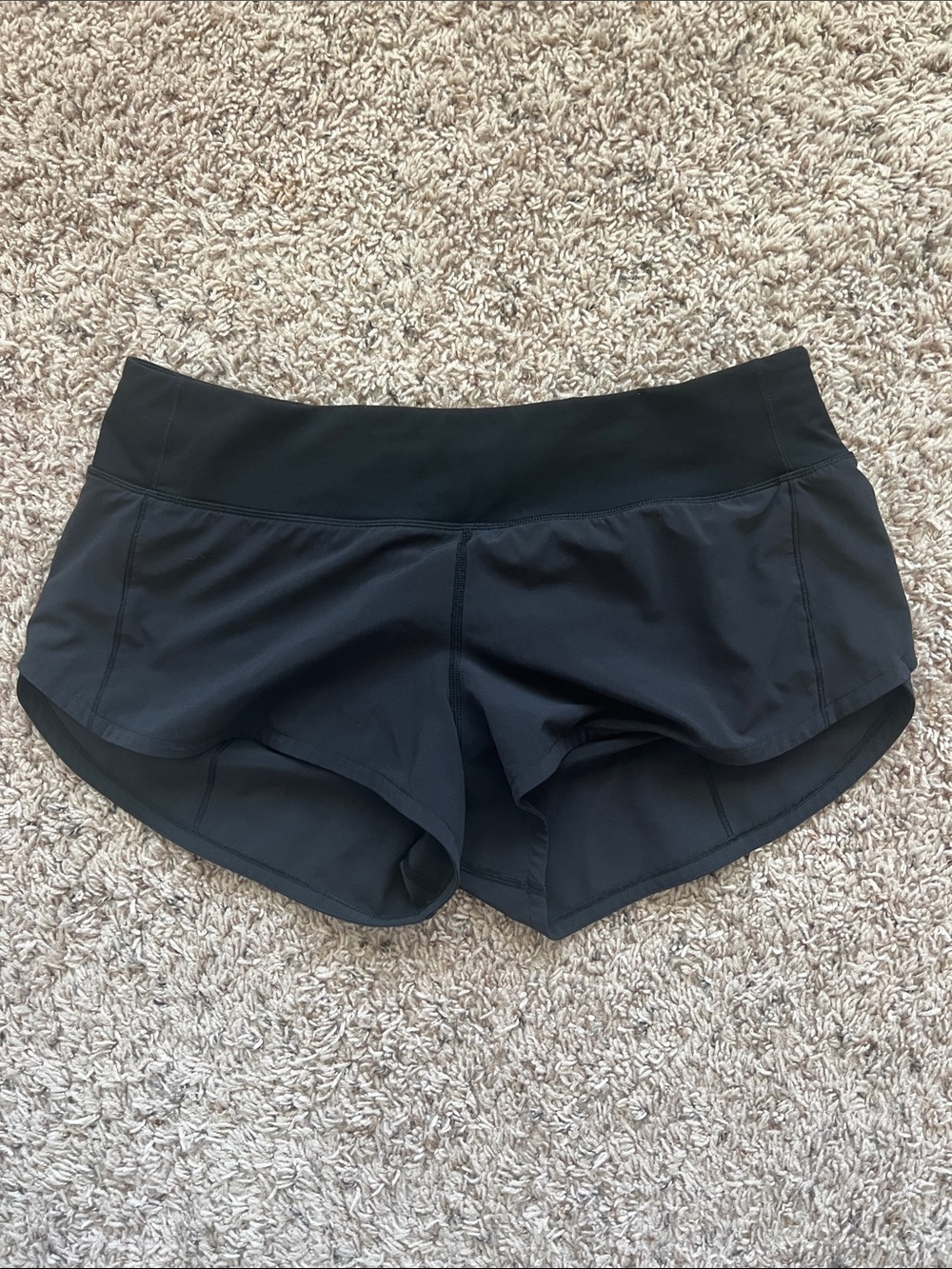 Sz 8 lululemon athletica Black Women's Speed Up Shorts 2.5” inseam